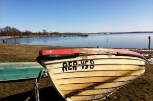 Boot vor dem Salzhaff Rerik im WInter